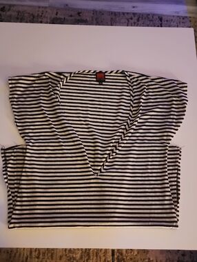 Striped V-Neck Tee - Black & White Long Shirt